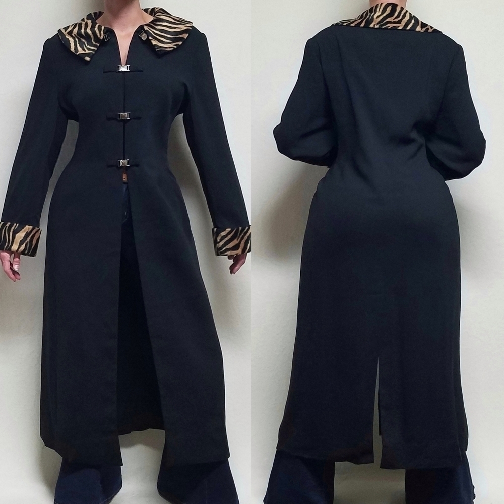 80s Vintage Belldini Black Crepe Tiger Print Faux Fur Buckle Front Trench Coat